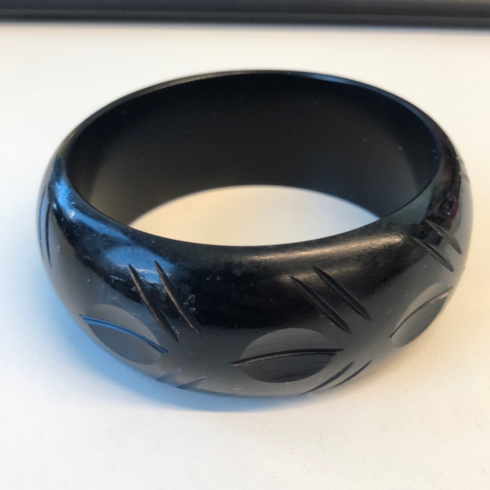 Black large Splendette Bangle